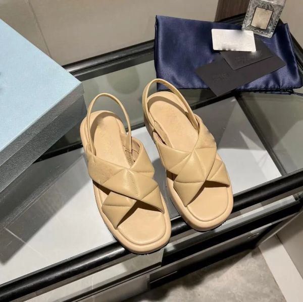 fashion sandal women summer sandals designer shoes fashion flaps high-quality shoe womens slippers leather sandale 3 colors, Black
fashion sandal women summer sandals designer shoes fashion flaps high-quality shoe womens slippers leather sandale 3 colors, Black