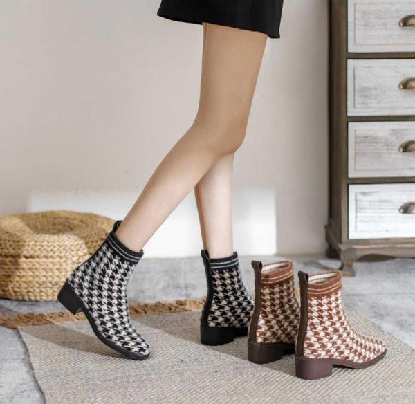 new boots princess footwear women winter mink fur plush elastic slim short thick heels medium woman shoes2692827, Black
new boots princess footwear women winter mink fur plush elastic slim short thick heels medium woman shoes2692827, Black
