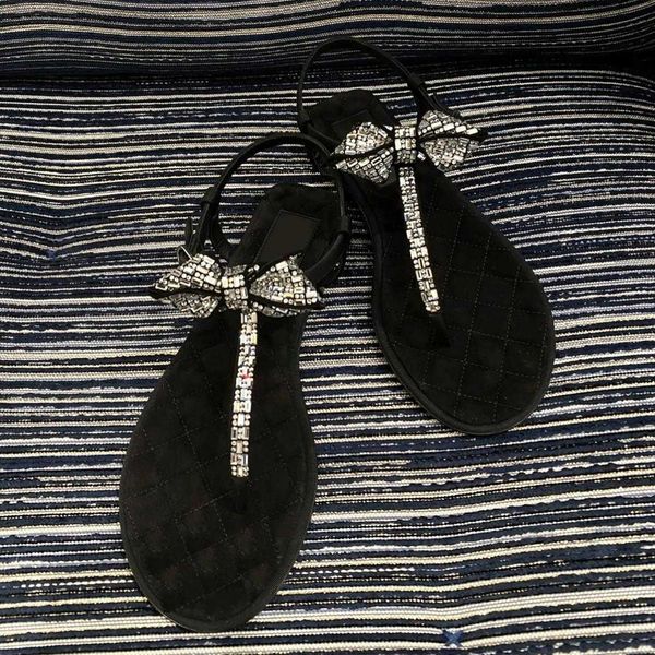 no box design small fragrant wind thick soled sandals women's summer one-sided belt new rhinestone fairy style leisure clip toe flat sh, Black
no box design small fragrant wind thick soled sandals women's summer one-sided belt new rhinestone fairy style leisure clip toe flat sh, Black