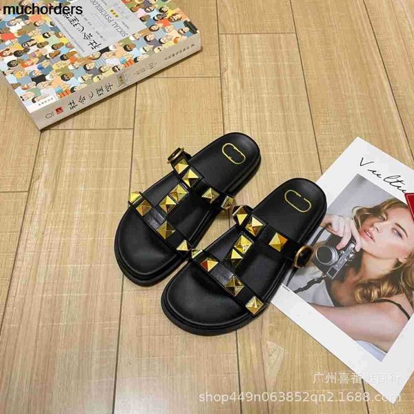v-family series large rivet flat bottomed slippers 2023 early spring new color matching one line sandal with thick sole original standard wo, Black
v-family series large rivet flat bottomed slippers 2023 early spring new color matching one line sandal with thick sole original standard wo, Black