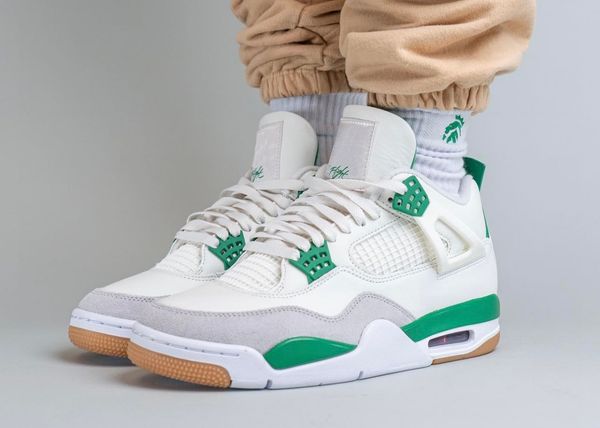 authentic 4s basketball shoes sb x 4 pine green sail neutral grey white men women sports outdoor sneakers with original box dr5415-103
authentic 4s basketball shoes sb x 4 pine green sail neutral grey white men women sports outdoor sneakers with original box dr5415-103
