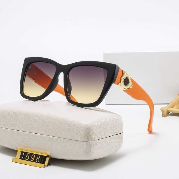 fashionable large frame personalized sunglasses for male and female couples, sunglasses, glasses, versatile, slim and trendy, White;black
fashionable large frame personalized sunglasses for male and female couples, sunglasses, glasses, versatile, slim and trendy, White;black