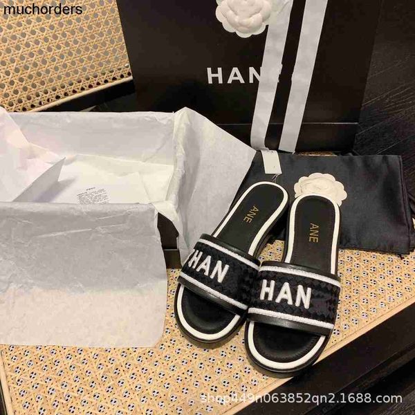 small fragrant wind embroidery knitted slippers 2023 spring summer new color matching letter lingge home style sandals, Black
small fragrant wind embroidery knitted slippers 2023 spring summer new color matching letter lingge home style sandals, Black