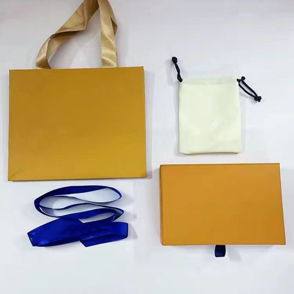 quality fashionable charm bead gift box pendant packaging necklace earrings ring jewelry jewelry gift box packaging, Silver
quality fashionable charm bead gift box pendant packaging necklace earrings ring jewelry jewelry gift box packaging, Silver