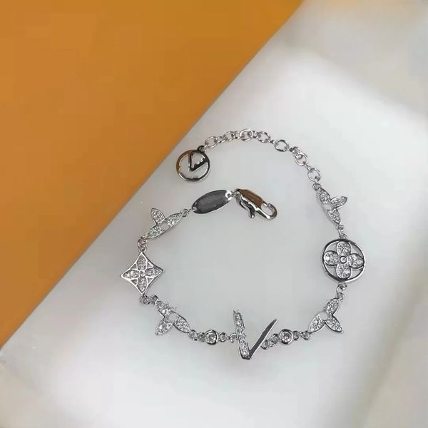 women bangle wristband cuff chain designer letter jewelry crystal 18k gold plated stainless steel wedding lovers gift bracelet fashion style, Golden;silver
women bangle wristband cuff chain designer letter jewelry crystal 18k gold plated stainless steel wedding lovers gift bracelet fashion style, Golden;silver
