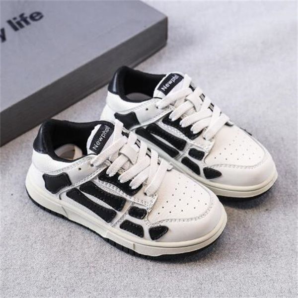 designer skel low shoes kids shoes bones hi leather boy girl sneakers luxury skeleton blue black pink men women outdoor sports trainers 26-3, Black;red
designer skel low shoes kids shoes bones hi leather boy girl sneakers luxury skeleton blue black pink men women outdoor sports trainers 26-3, Black;red