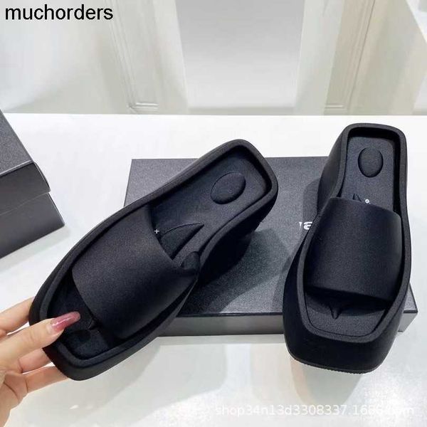 high edition guangzhou 2023 new alex family footwear women's thick sole slippers with high heels and matsuke soles for foot cooling, Black
high edition guangzhou 2023 new alex family footwear women's thick sole slippers with high heels and matsuke soles for foot cooling, Black