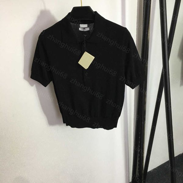 23ss womens designer clothing womens knits solid color lapel polo neck short-sleeved sweater womens clothes, White
23ss womens designer clothing womens knits solid color lapel polo neck short-sleeved sweater womens clothes, White