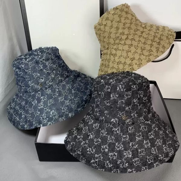 luxurys designer bucket hat wide brim cap solid color letter sun hat fashion party trend travel buckle cap hundred cap very beautiful good, Blue;gray
luxurys designer bucket hat wide brim cap solid color letter sun hat fashion party trend travel buckle cap hundred cap very beautiful good, Blue;gray