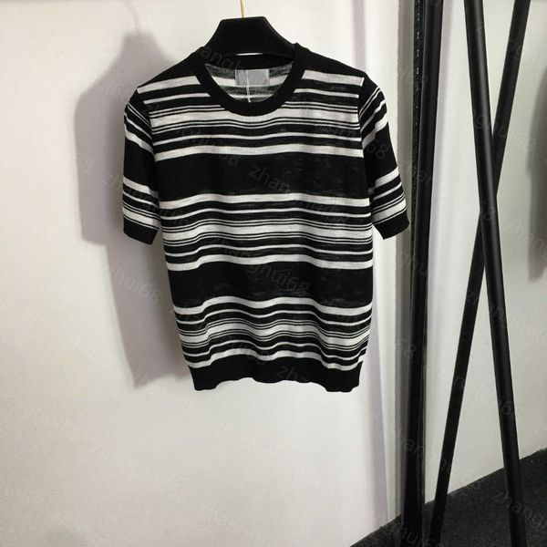 23ss womens designer clothing womens knits logo embroidered striped short-sleeved sweater womens clothes, White
23ss womens designer clothing womens knits logo embroidered striped short-sleeved sweater womens clothes, White