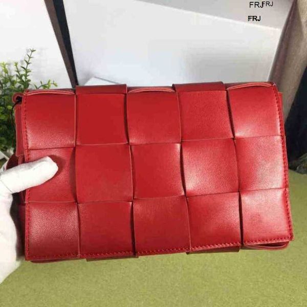 designer bottegas bags venetas cassettes 2023 new sheep skin net red same womens messenger plaid woven one shoulder small square bag manual
designer bottegas bags venetas cassettes 2023 new sheep skin net red same womens messenger plaid woven one shoulder small square bag manual