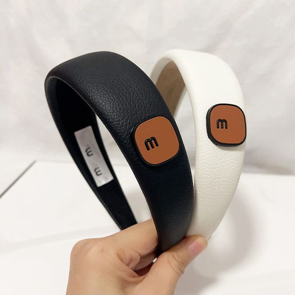 mm brand designers headbands with brown stamp quality leather women luxury headband for girls sports party wedding hair jewelry, Silver
mm brand designers headbands with brown stamp quality leather women luxury headband for girls sports party wedding hair jewelry, Silver