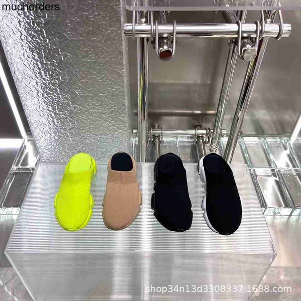 guangzhou 2023 new summer paris half drag breathable cloth shoes socks flat bottom couple shoes all colors available, Black
guangzhou 2023 new summer paris half drag breathable cloth shoes socks flat bottom couple shoes all colors available, Black
