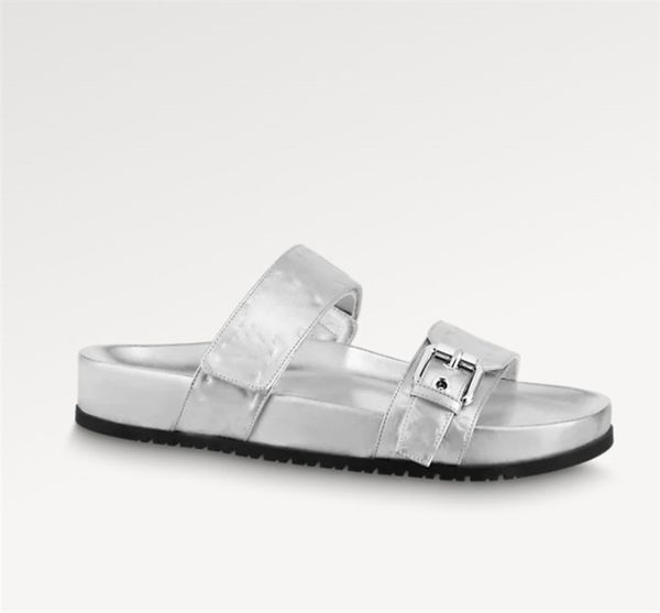 2023 authentic designer women slippers flat comfort mule bom dia embossed metallic calf leather sandals buckle flats heel slides with box, Black
2023 authentic designer women slippers flat comfort mule bom dia embossed metallic calf leather sandals buckle flats heel slides with box, Black