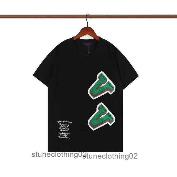 2023 men's t-shirts designer tees short sleeves luxury clothes summer leisure undershirt breathable printed coats high-quality clothing, White;black
2023 men's t-shirts designer tees short sleeves luxury clothes summer leisure undershirt breathable printed coats high-quality clothing, White;black