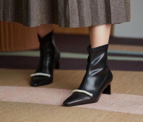 winter boots women genuine leather ankle pointy toe stiletto sheepskin 2105079769381, Black
winter boots women genuine leather ankle pointy toe stiletto sheepskin 2105079769381, Black