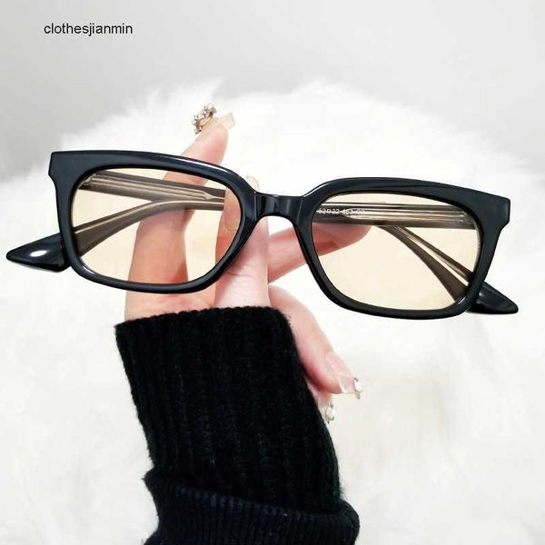 2023 luxury fashion sunglasses factory% 80 retail new gm brown sunglass for women with a high-end feel and stylish men uv ristant black fram, White;black
2023 luxury fashion sunglasses factory% 80 retail new gm brown sunglass for women with a high-end feel and stylish men uv ristant black fram, White;black