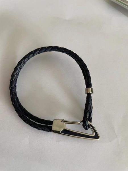 bangle 2022 new men's metal dripping multilayer twist simple leather rope bracelet, Black
bangle 2022 new men's metal dripping multilayer twist simple leather rope bracelet, Black