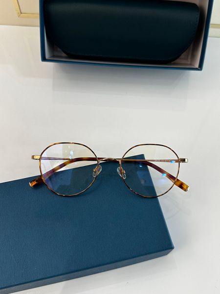 womens gold metal sunglasses thin frame simple comfortable light students size52 20 148 mens sunglasses with box wholesale, White;black
womens gold metal sunglasses thin frame simple comfortable light students size52 20 148 mens sunglasses with box wholesale, White;black