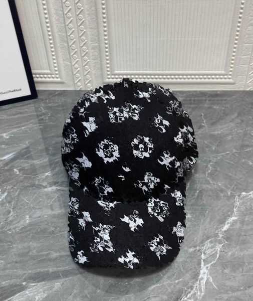 ball caps hat designer hat classic embroidered baseball cap fashion old flower pattern retro sun visor caps for men and women simple trend i, Blue;gray
ball caps hat designer hat classic embroidered baseball cap fashion old flower pattern retro sun visor caps for men and women simple trend i, Blue;gray