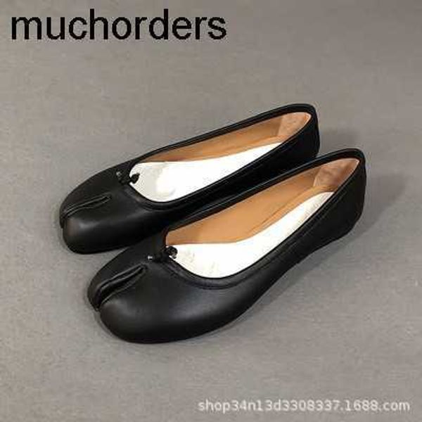 high edition niche pure original mm6 majira tabi pig hoof split toe shoes genuine leather comfortable casual flat soft leather sole women�, Black 
high edition niche pure original mm6 majira tabi pig hoof split toe shoes genuine leather comfortable casual flat soft leather sole women�, Black