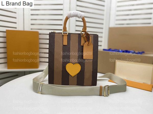 l brand bag keepall city designers mens tote bag embroidered label damier distorted canvas luxurys handbag with silk screen shoulder strap, Black
l brand bag keepall city designers mens tote bag embroidered label damier distorted canvas luxurys handbag with silk screen shoulder strap, Black
