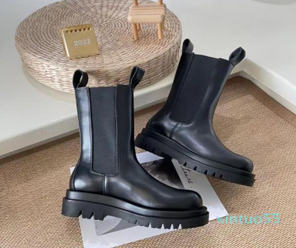 2022 boots luxury antislip outdoor martin ankle wave colored rubber outsole9652554, Black
2022 boots luxury antislip outdoor martin ankle wave colored rubber outsole9652554, Black