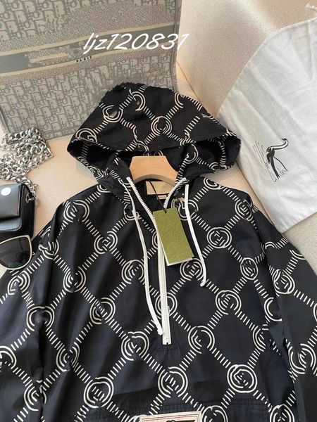 2023 new spring/summer men's hooded jacket printed fashion letter long sleeve women's loose casual coat, Black;brown
2023 new spring/summer men's hooded jacket printed fashion letter long sleeve women's loose casual coat, Black;brown