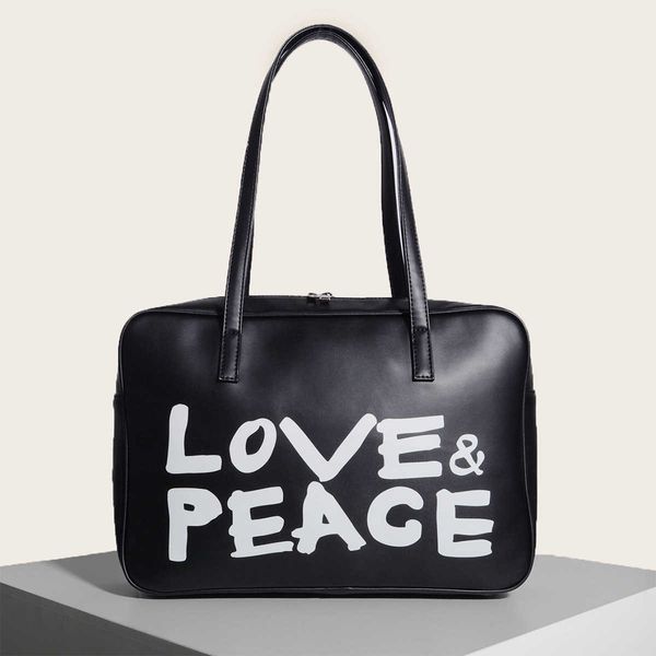 2023 new black and white printed one shoulder underarm small square bag fast fashion academy style 230524
2023 new black and white printed one shoulder underarm small square bag fast fashion academy style 230524