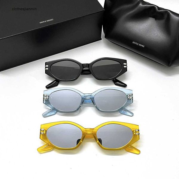 2023 luxury fashion sunglasses factory% 80 retail new fashionable gm sunglass men's and women's plate personalized diamond cat ey, White;black
2023 luxury fashion sunglasses factory% 80 retail new fashionable gm sunglass men's and women's plate personalized diamond cat ey, White;black