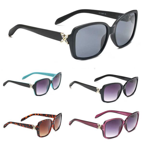 sunglasses designer luxury summer brand eyewear fashion outdoor sports classic driving various style with box stylish unique square frame gi, White;black
sunglasses designer luxury summer brand eyewear fashion outdoor sports classic driving various style with box stylish unique square frame gi, White;black
