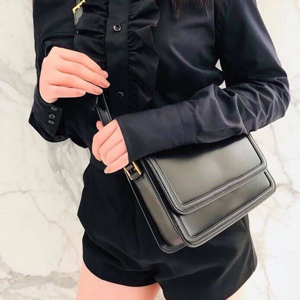 designer flap bag luxury shoulder handbag genuine leather messenger bag 23cm high imitation crossbody bag with box zy018
designer flap bag luxury shoulder handbag genuine leather messenger bag 23cm high imitation crossbody bag with box zy018