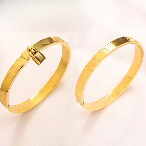18k gold plated stainless steel wedding lovers gift wholesale europe america fashion style bracelets women bangle luxury designer jewelry, Golden;silver
18k gold plated stainless steel wedding lovers gift wholesale europe america fashion style bracelets women bangle luxury designer jewelry, Golden;silver