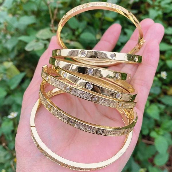 bangle 3pcs metal copper bangles for women girls minimalist gold color zircon bracelets 2021 new jewelry gift, Black
bangle 3pcs metal copper bangles for women girls minimalist gold color zircon bracelets 2021 new jewelry gift, Black
