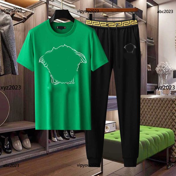man tracksuits head image pattern printing casual suit size -3xl 2pcs round neck short sleeved t-shirt and lace up pants, Gray
man tracksuits head image pattern printing casual suit size -3xl 2pcs round neck short sleeved t-shirt and lace up pants, Gray