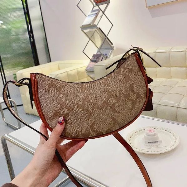 luxury Shoulder Bag designers Handbags Purses Bag Brown flower Women Tote Brand Letter Leather Shoulder Bags crossbody bag Brown plaid, Black
luxury Shoulder Bag designers Handbags Purses Bag Brown flower Women Tote Brand Letter Leather Shoulder Bags crossbody bag Brown plaid, Black