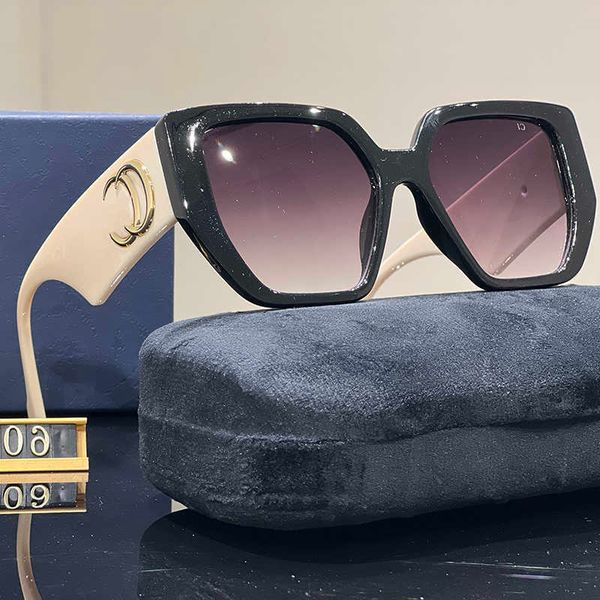 sunglasses designer luxury summer brand eyewear fashion outdoor sports classic driving various style with box men for women uv 400 beach ver, White;black
sunglasses designer luxury summer brand eyewear fashion outdoor sports classic driving various style with box men for women uv 400 beach ver, White;black