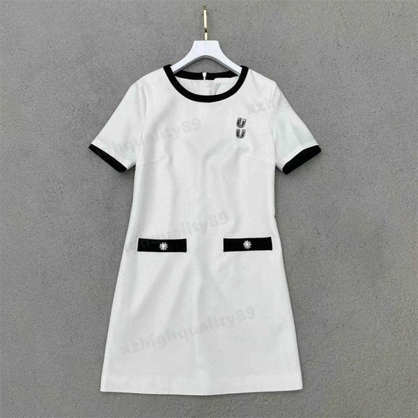 23ss summer new dress collision patchwork design letters stapled bead decoration three size sml dresses designer dress for woman, Black;gray
23ss summer new dress collision patchwork design letters stapled bead decoration three size sml dresses designer dress for woman, Black;gray