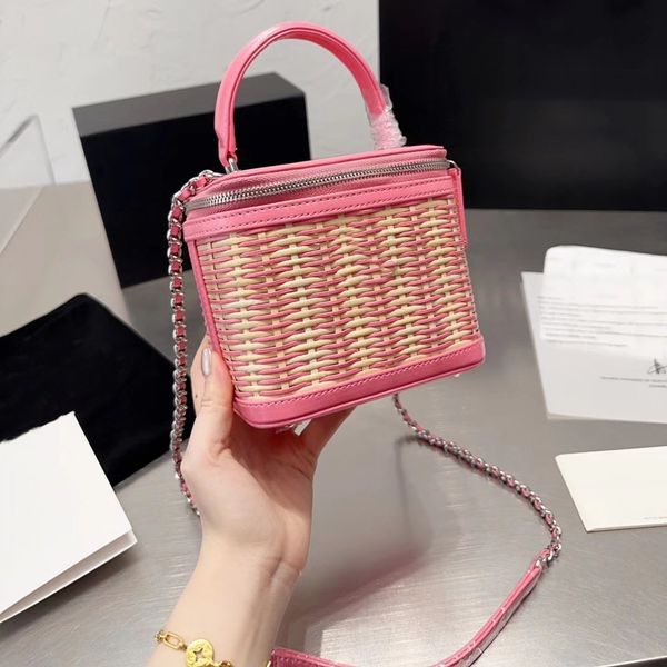 rattan woven vintage women mini cosmetic bag patchwork leather designer chain crossbody trunk tote handbag fanny pack evening clutch bag 15c
rattan woven vintage women mini cosmetic bag patchwork leather designer chain crossbody trunk tote handbag fanny pack evening clutch bag 15c