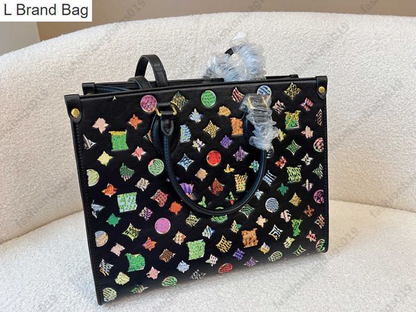 l brand bag 22ss autumn onthego bag flowers gradient nicolas ghesquiere mm pm totes womens designer black colorful canvas handbag large capa
l brand bag 22ss autumn onthego bag flowers gradient nicolas ghesquiere mm pm totes womens designer black colorful canvas handbag large capa