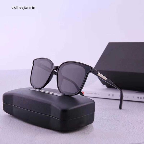 2023 luxury fashion sunglasses factory% 80 retail sunglass male li yifeng qin lan star same style new driving gm polarized glass female, White;black
2023 luxury fashion sunglasses factory% 80 retail sunglass male li yifeng qin lan star same style new driving gm polarized glass female, White;black