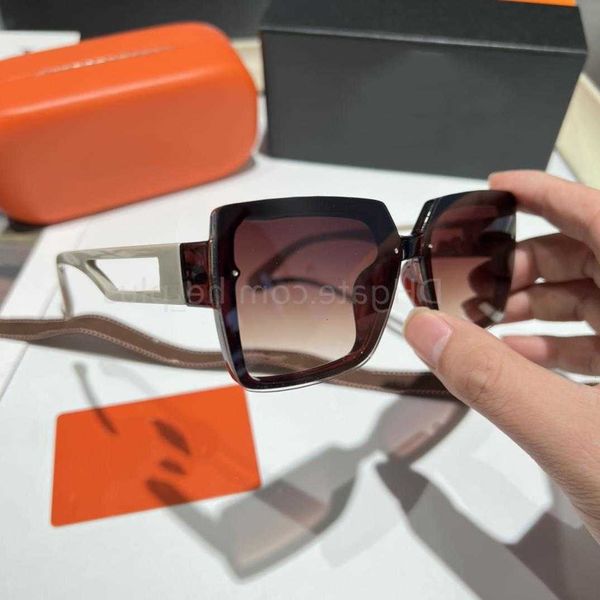 sunglasses designer luxury summer brand eyewear fashion outdoor sports classic driving various style with box black frames men and women pol, White;black
sunglasses designer luxury summer brand eyewear fashion outdoor sports classic driving various style with box black frames men and women pol, White;black