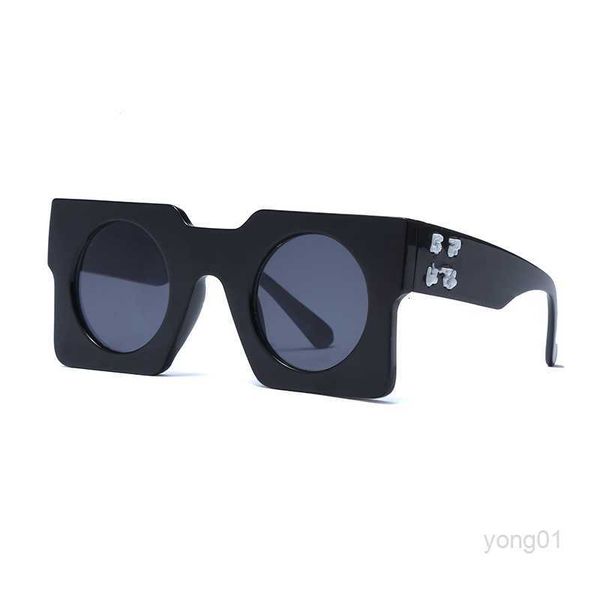 square off fashion x relief sunglasses men women sun glasses goggle beach adumbral multi color option, White;black
square off fashion x relief sunglasses men women sun glasses goggle beach adumbral multi color option, White;black