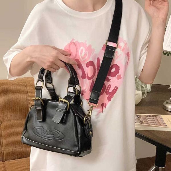 designer crossbody bags vivi handbag bowling bag women new underarm punk spicy girl style handheld shoulder bag black tote 230523
designer crossbody bags vivi handbag bowling bag women new underarm punk spicy girl style handheld shoulder bag black tote 230523