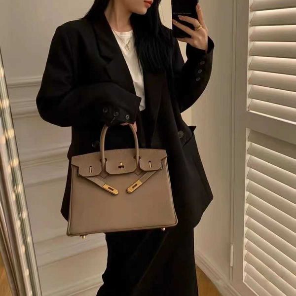 luxury famous women's shoulder bags fashion cosmetic bag totes crocodile h home handbags designed by famous designer cross body purses
luxury famous women's shoulder bags fashion cosmetic bag totes crocodile h home handbags designed by famous designer cross body purses
