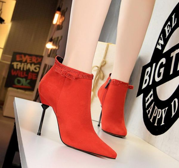 new cowgirl fashion snake printed zip block heels ladies shoes boats mujer chunky western ankle boots cool cowboy boot for women g2225867, Black
new cowgirl fashion snake printed zip block heels ladies shoes boats mujer chunky western ankle boots cool cowboy boot for women g2225867, Black