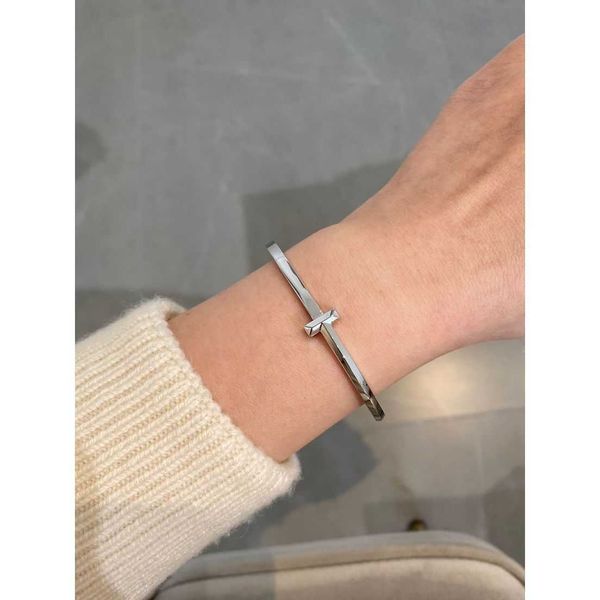 factory designer t bangle v gold t1 bracelet womens sterling silver plated 18k rose gold double character narrow edition niche design bracel, Black
factory designer t bangle v gold t1 bracelet womens sterling silver plated 18k rose gold double character narrow edition niche design bracel, Black