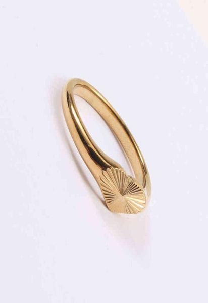 18k gold plated sunburst heart shape stainls steel finger rings stainls steel jewelry women girls gift4758362
18k gold plated sunburst heart shape stainls steel finger rings stainls steel jewelry women girls gift4758362