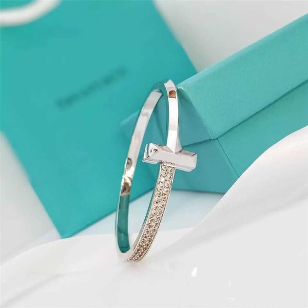 factory designer t bangle tiffane t1 bracelet with diamond inlaid rose gold t word yiyang qianxi for men and women d4gi, Black
factory designer t bangle tiffane t1 bracelet with diamond inlaid rose gold t word yiyang qianxi for men and women d4gi, Black