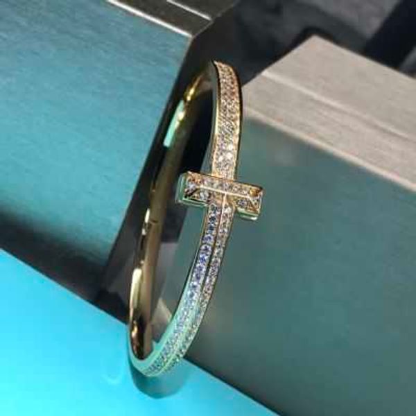 factory designer t bangle tijia's new product does not fade has high appearance value and a foreign style personality v8ai, Black
factory designer t bangle tijia's new product does not fade has high appearance value and a foreign style personality v8ai, Black